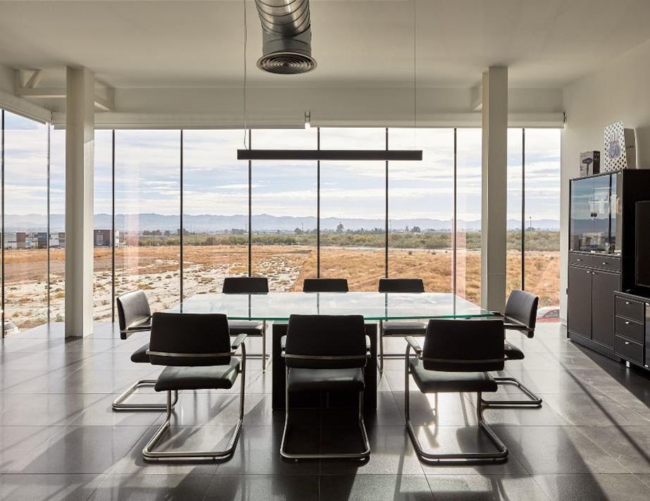 Juancho González diseña las nuevas oficinas y showroom de Perfect Beauty en Murcia